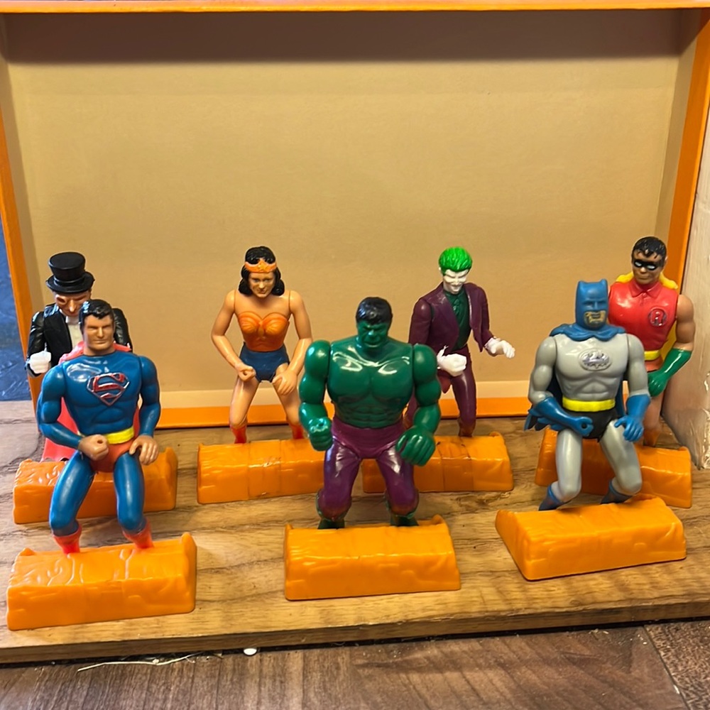 1975 Mego 3.75" Pocket Heroes Comic Action Figures LOT ( OF 7) Bent Knees Capes